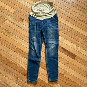 A•Glow Maternity Jegging • Size 2 •